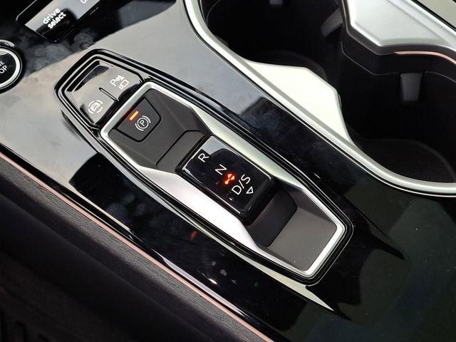 2026 Audi A6 Premium Plus - Photo 15