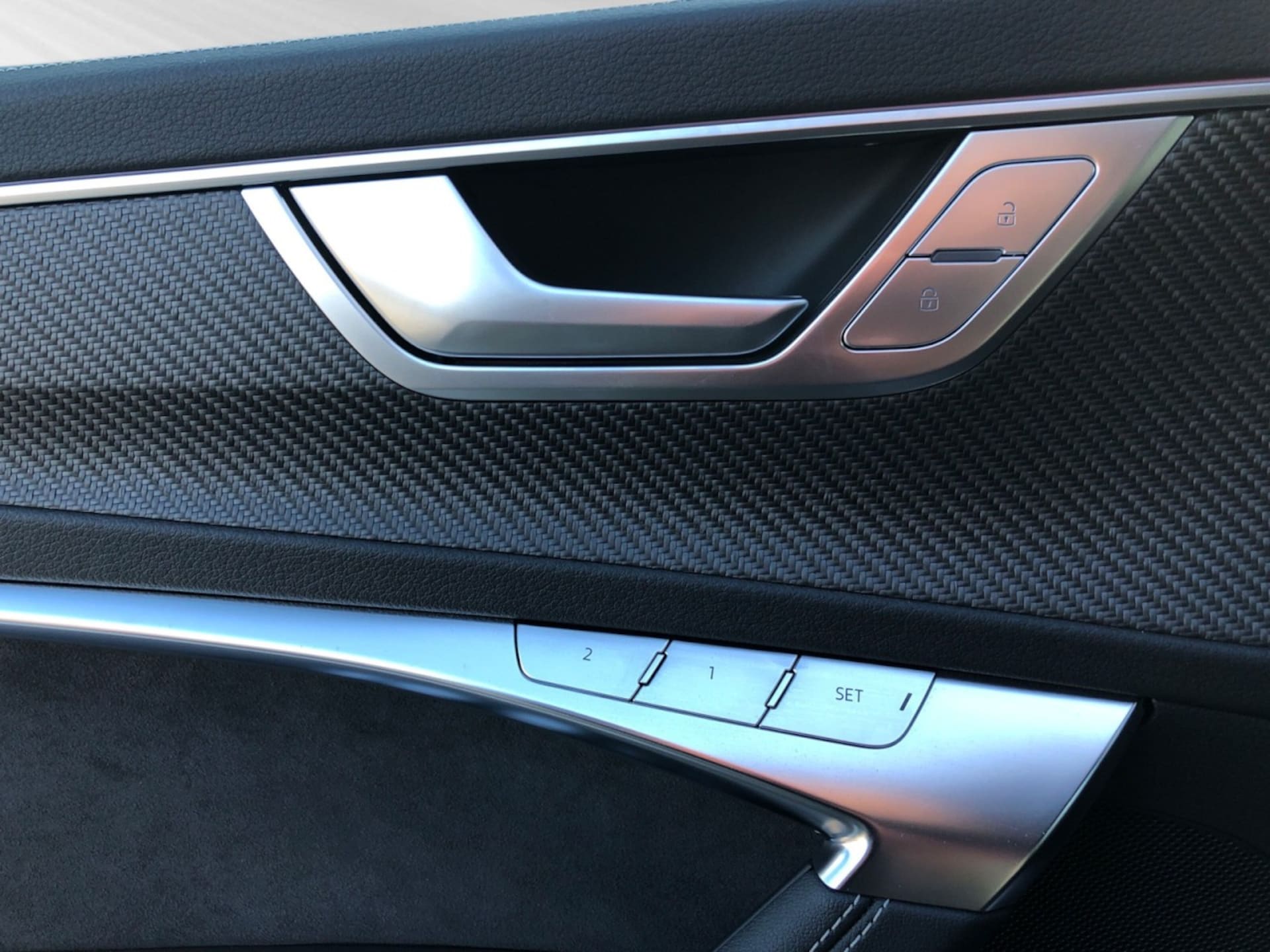 Audi A6 Avant TFSI e Design