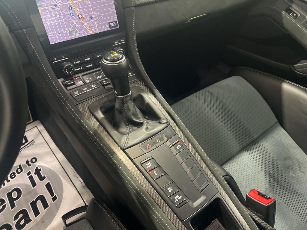 2024 Porsche 718 GT4 RS - Photo 29