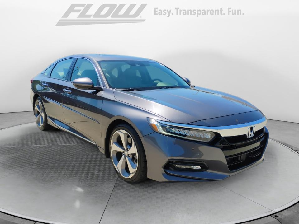 2018 Honda Accord 2.0T Touring Auto's photo