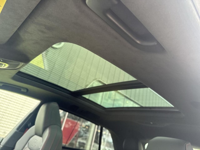2026 Audi SQ8 Prestige - Photo 17
