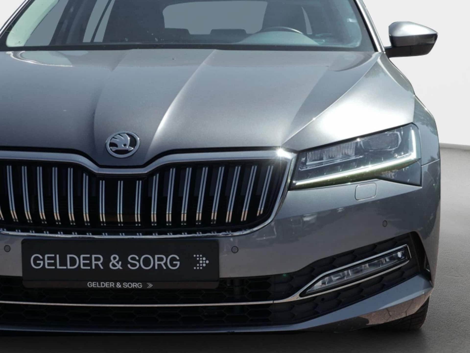 Skoda Superb Combi PREMIUM EDITION