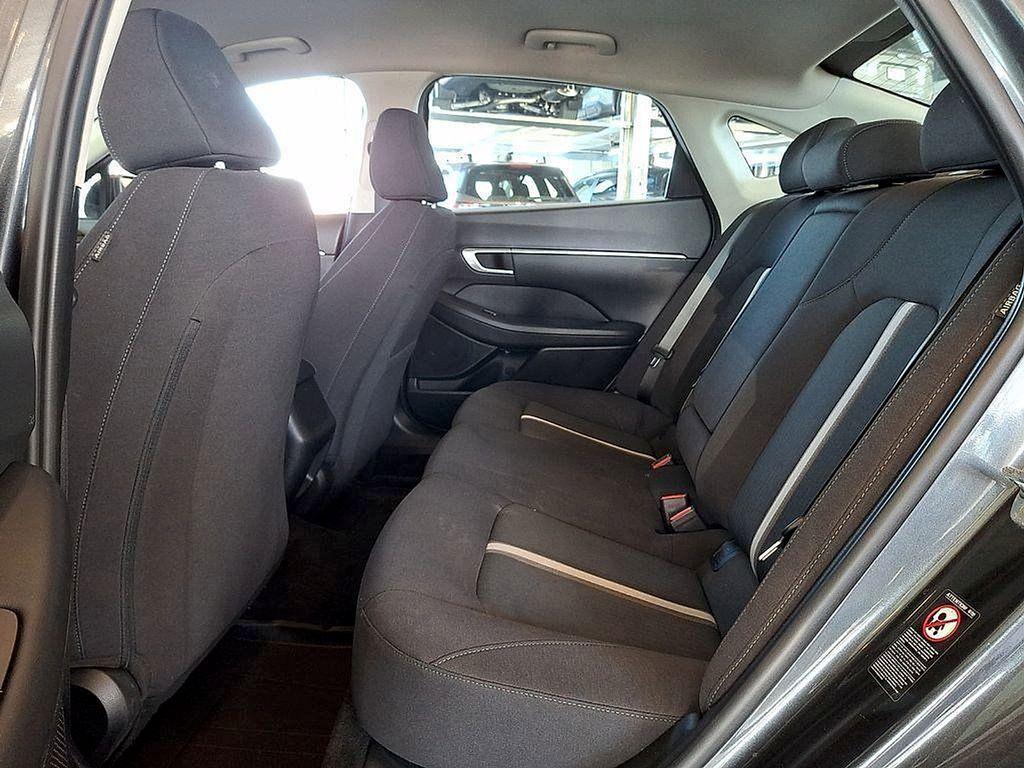 2022 Hyundai Sonata SEL - Photo 12