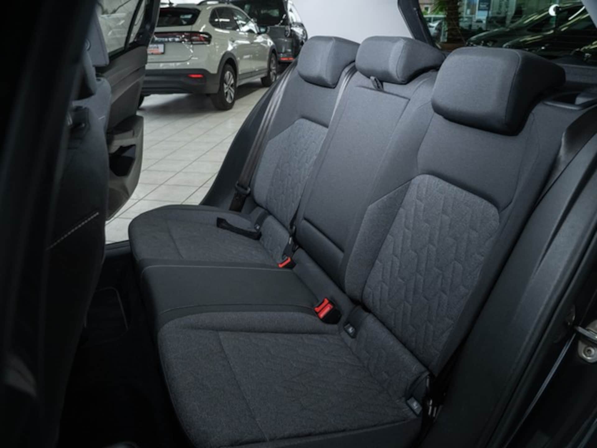 Volkswagen Golf MOVE