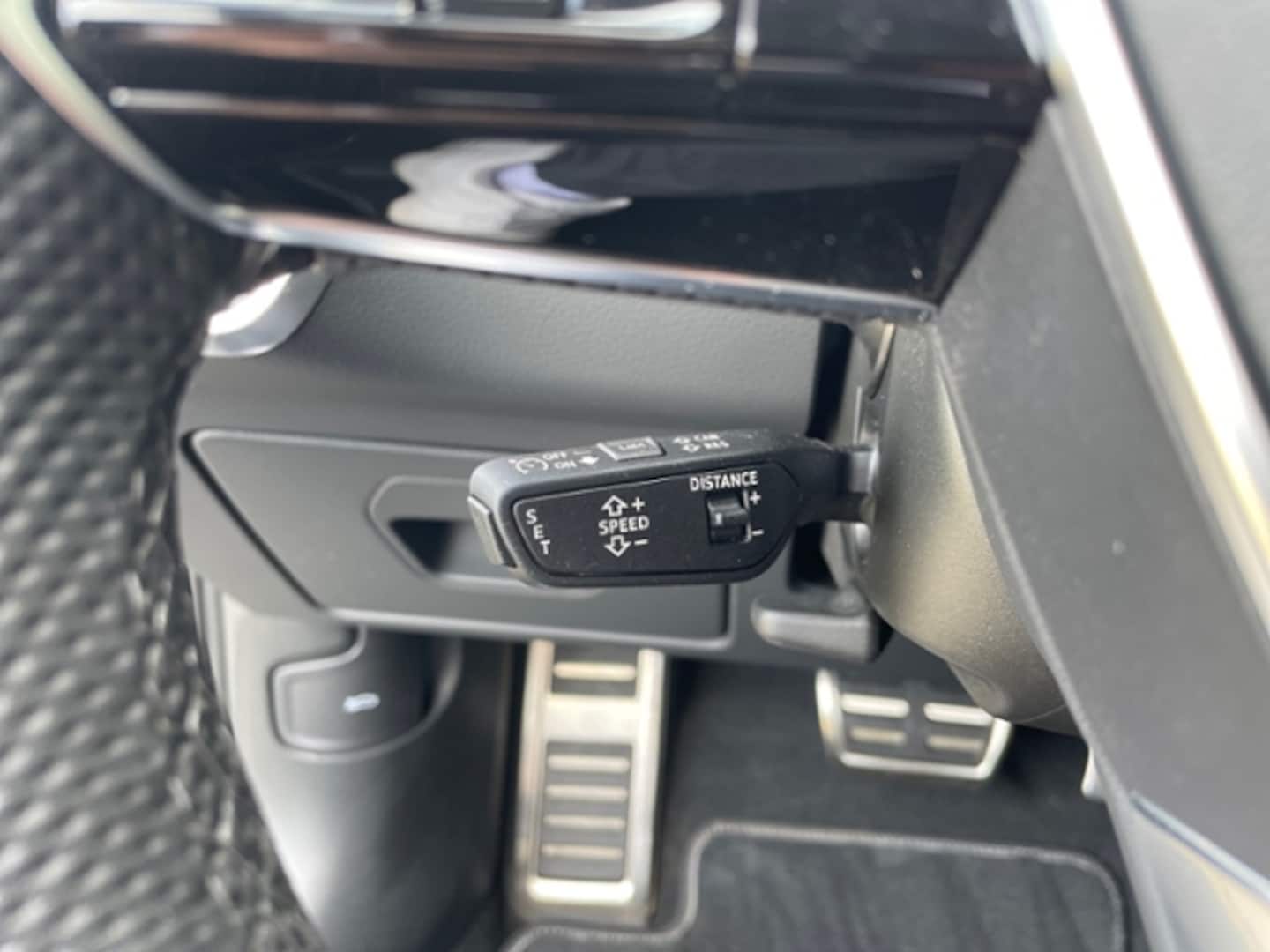 Bild über Audi S6 Avant TDI quattro tiptronic - für weitere Informationen kontaktieren Sie den Audi Partner
