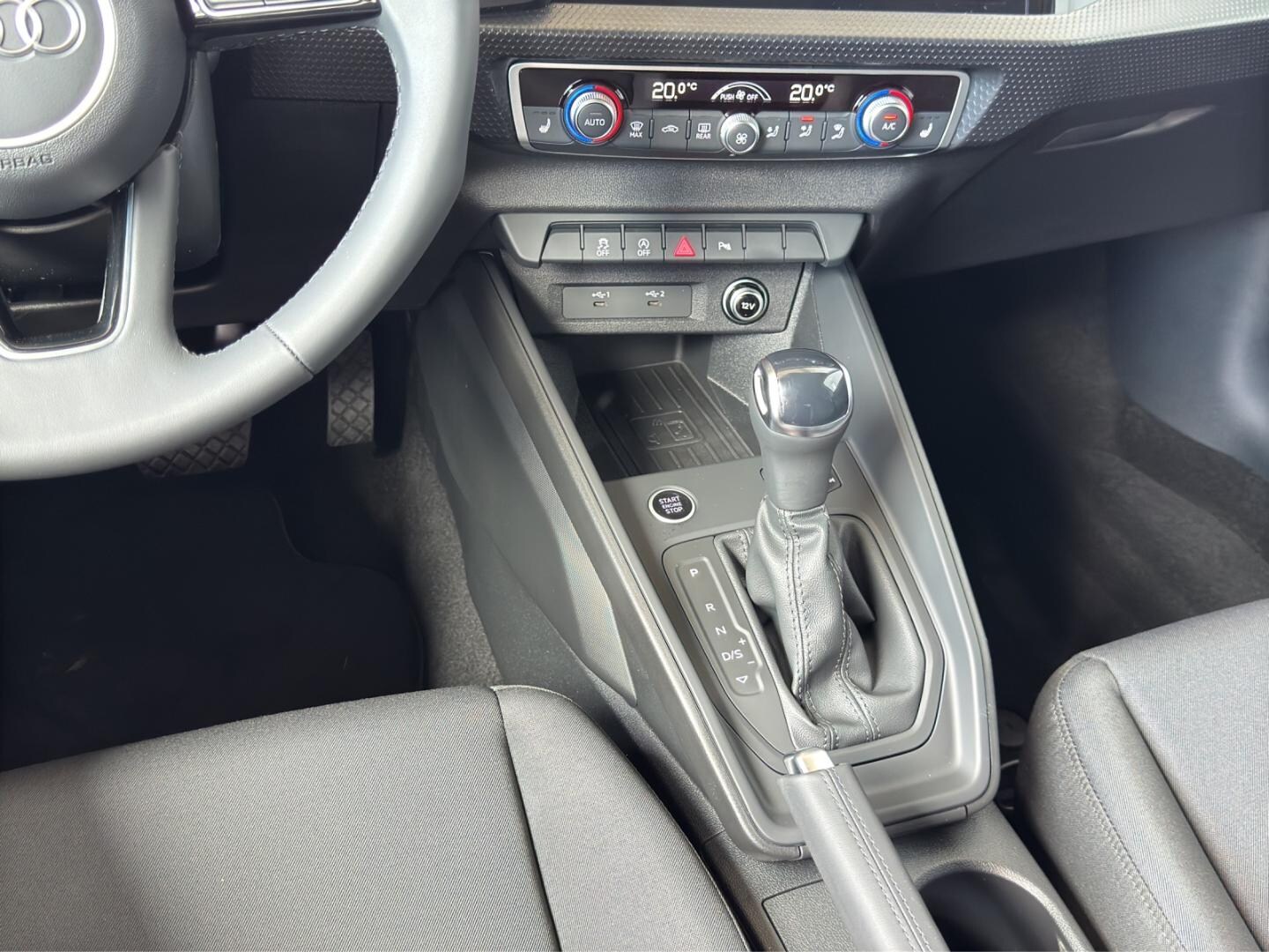 Bild über Audi A1 Sportback S line 25 TFSI S tronic - für weitere Informationen kontaktieren Sie den Audi Partner