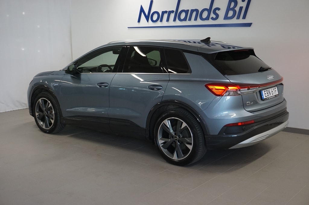 Bild som visar Audi Q4 e-tron Q4 45 e-tron quattro 195,00 kW - för mer information kontakta din Audi Partner