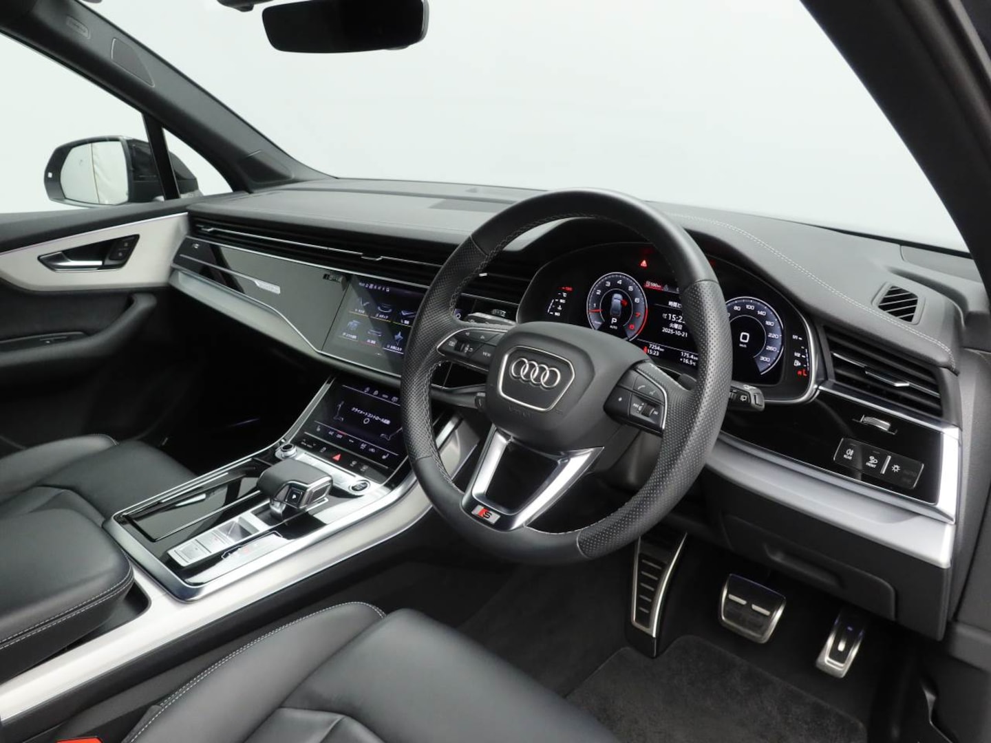 Audi Q7 55 TFSI quattro S line 250(340) kW(PS) tiptronic for more details contact your dealer