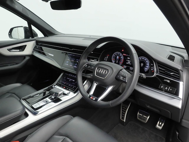 Audi Q7 55 TFSI quattro S line 250(340) kW(PS) tiptronic for more details contact your dealer