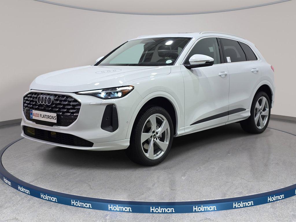 2026 Audi Q5 Premium Plus quattro's photo