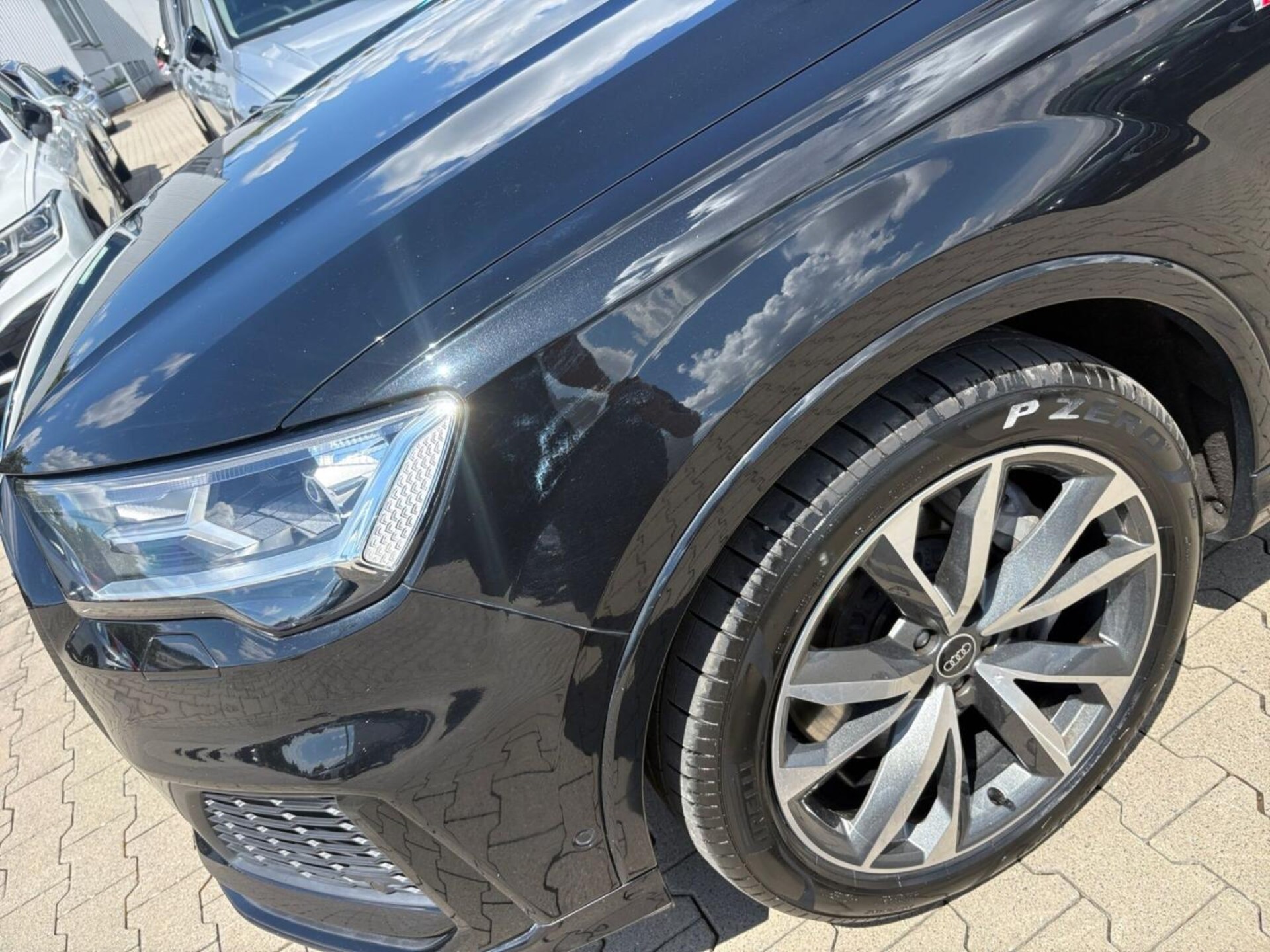Audi Q7 SUV TFSI e S line