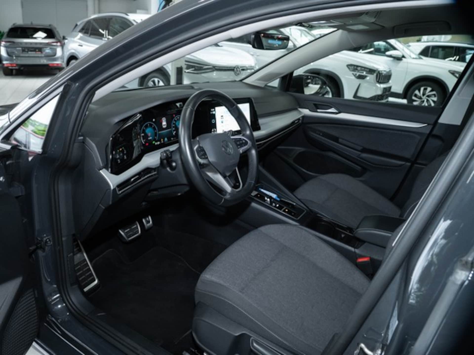 Volkswagen Golf MOVE
