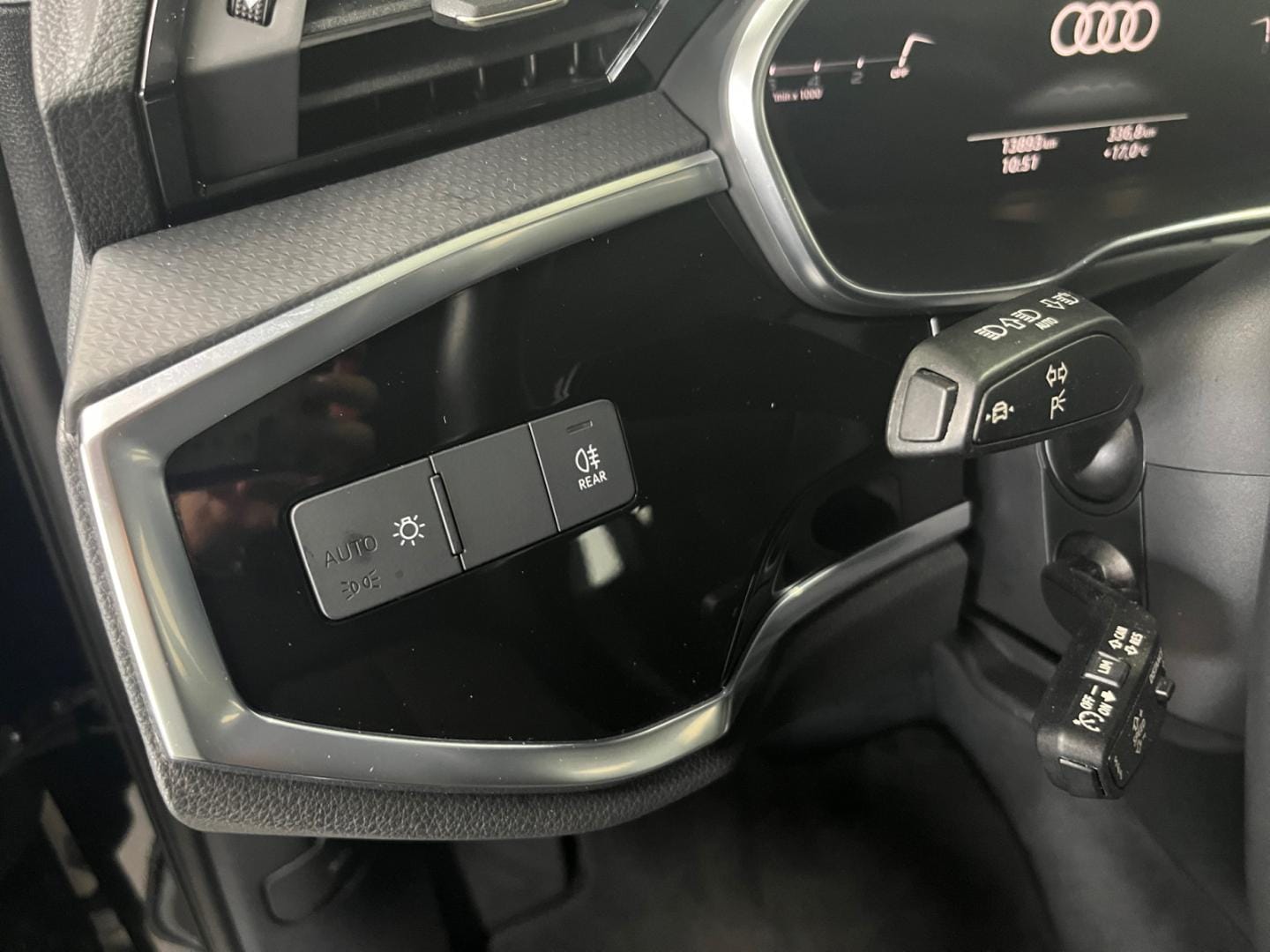 Bild über Audi Q3 advanced 35 TDI S tronic - für weitere Informationen kontaktieren Sie den Audi Partner