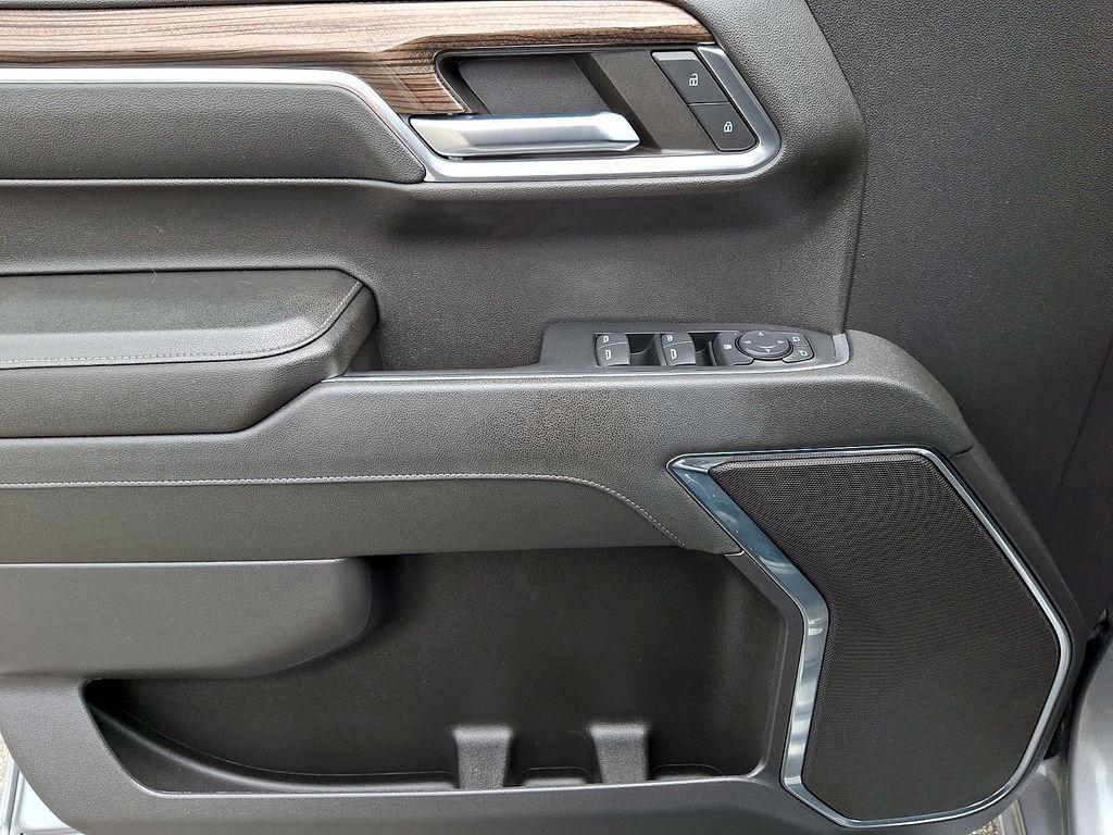 2024 Chevrolet Silverado 1500 RST - Photo 14