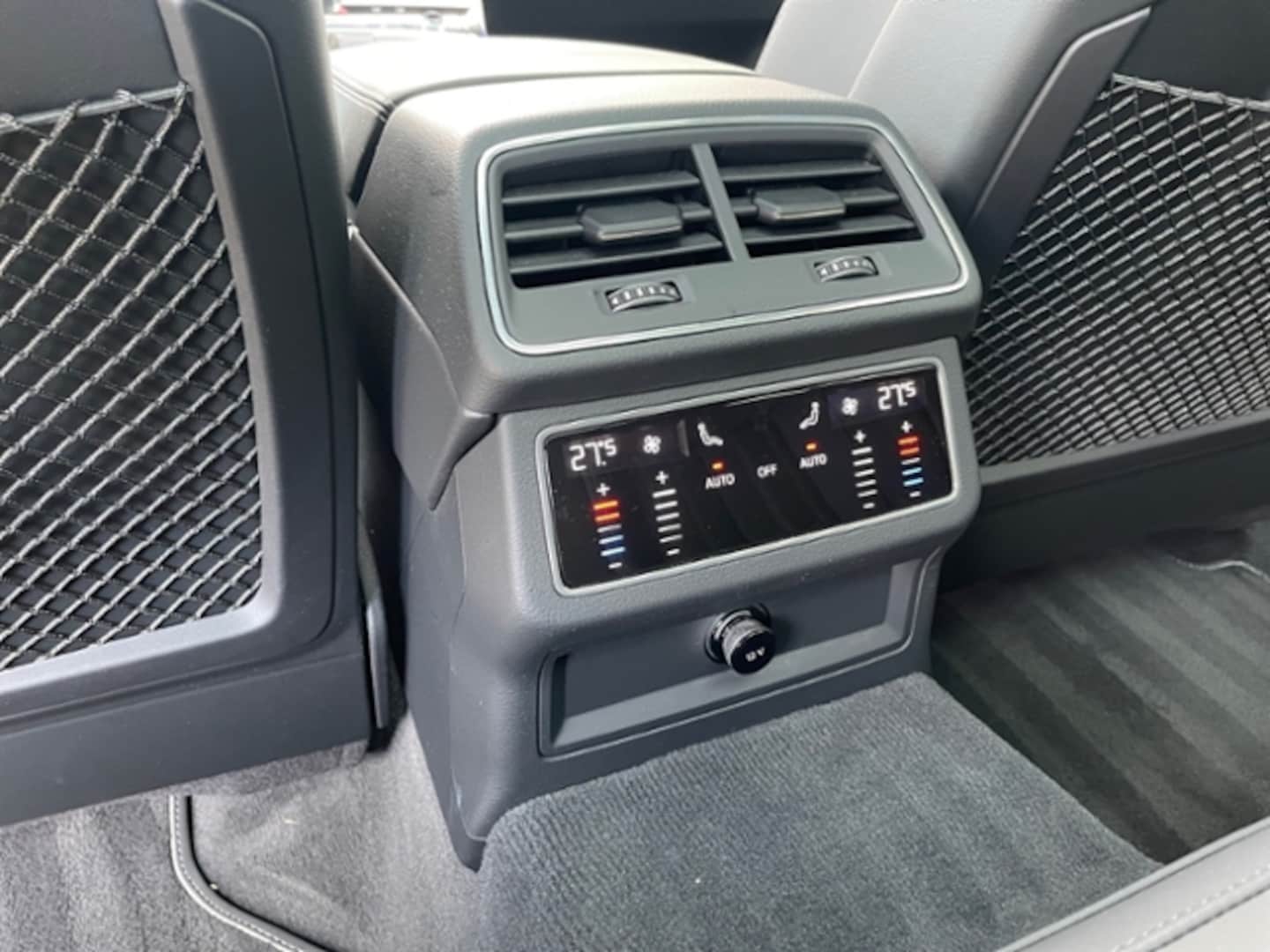 Bild über Audi S6 Avant TDI quattro tiptronic - für weitere Informationen kontaktieren Sie den Audi Partner