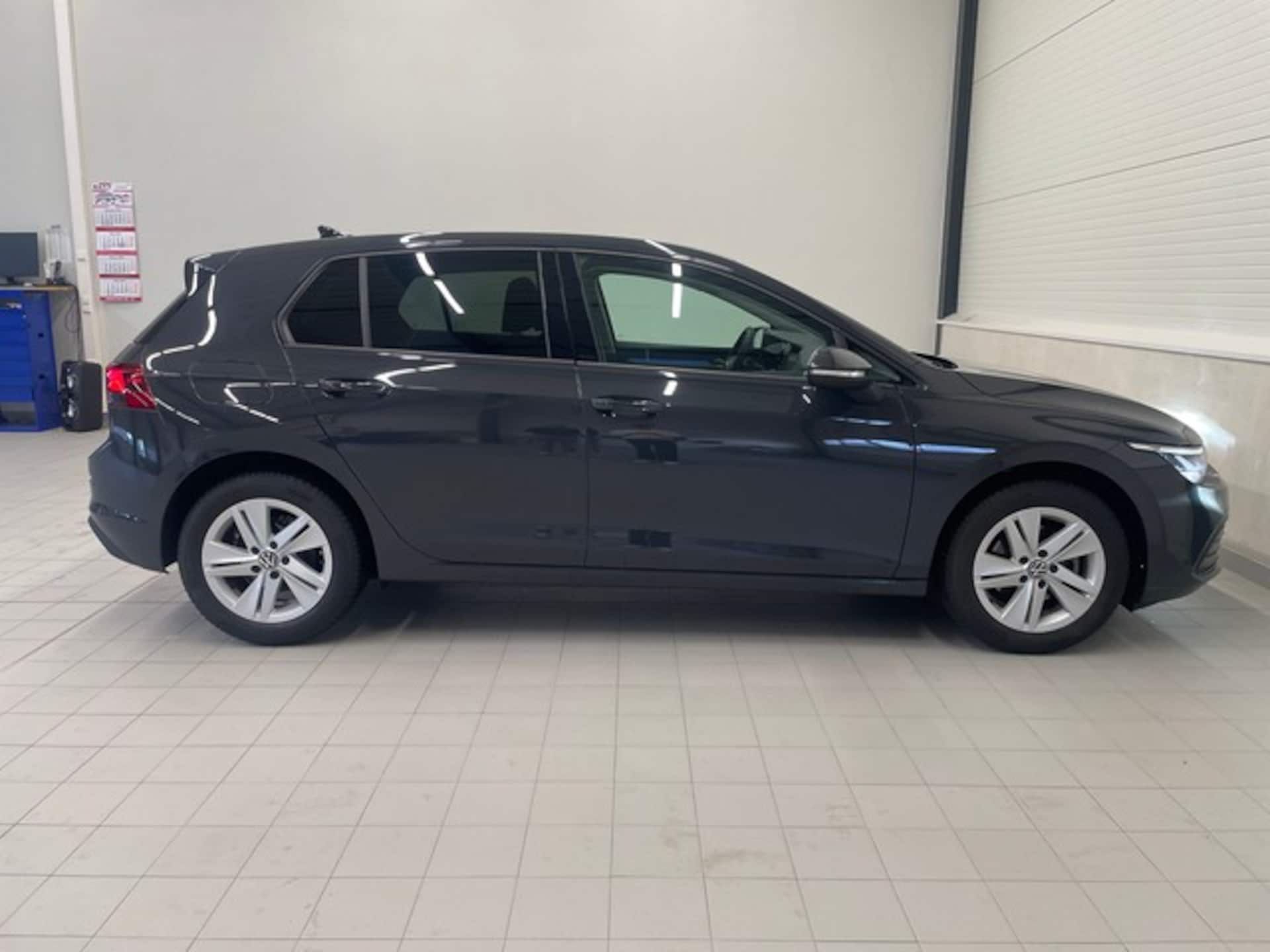 Volkswagen Golf Life