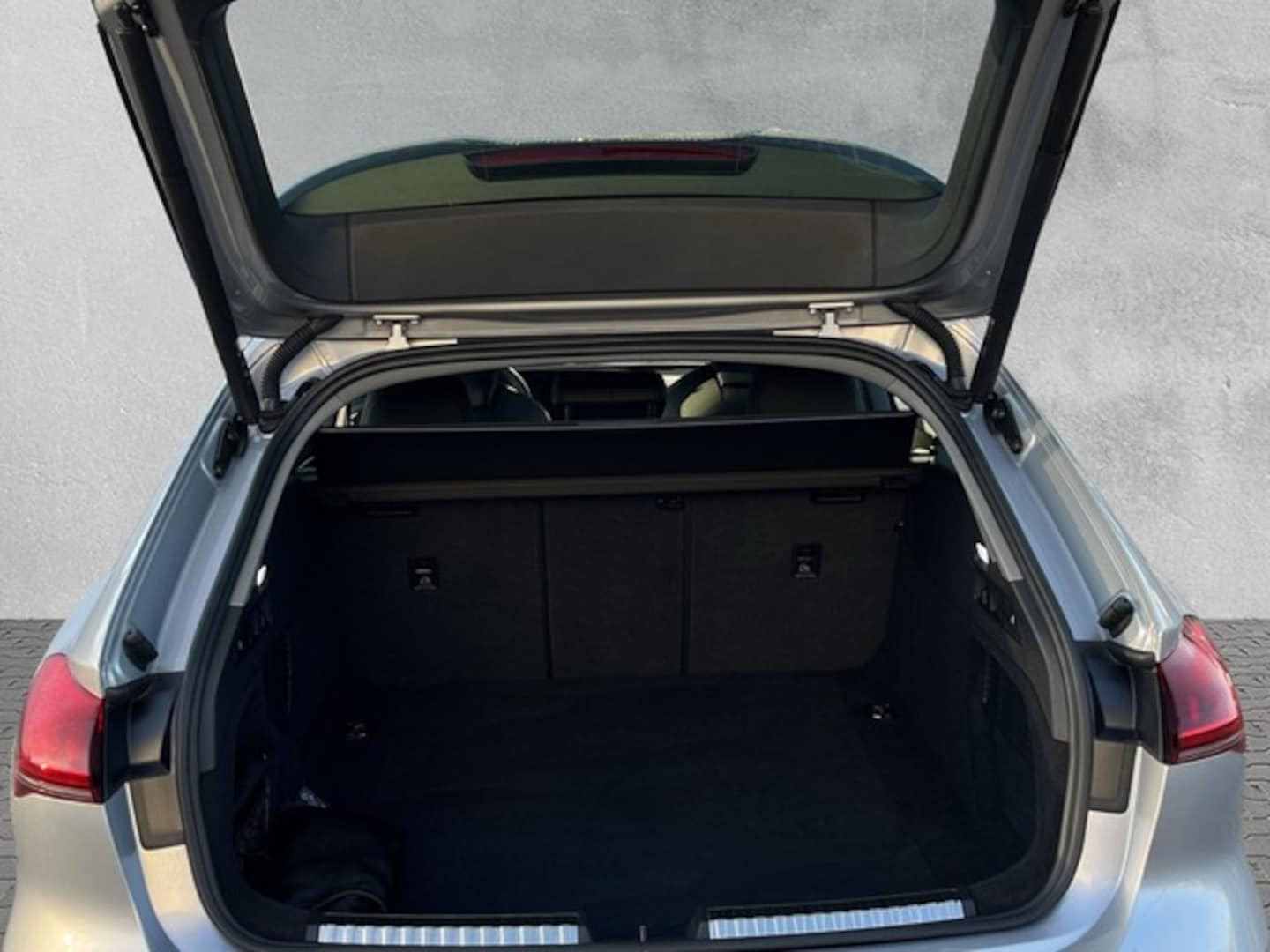 Bild über Audi A5 Avant TDI 150 kW S tronic - für weitere Informationen kontaktieren Sie den Audi Partner