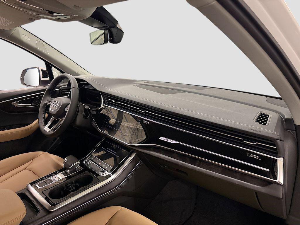 2025 Audi Q7 Premium Plus - Photo 13