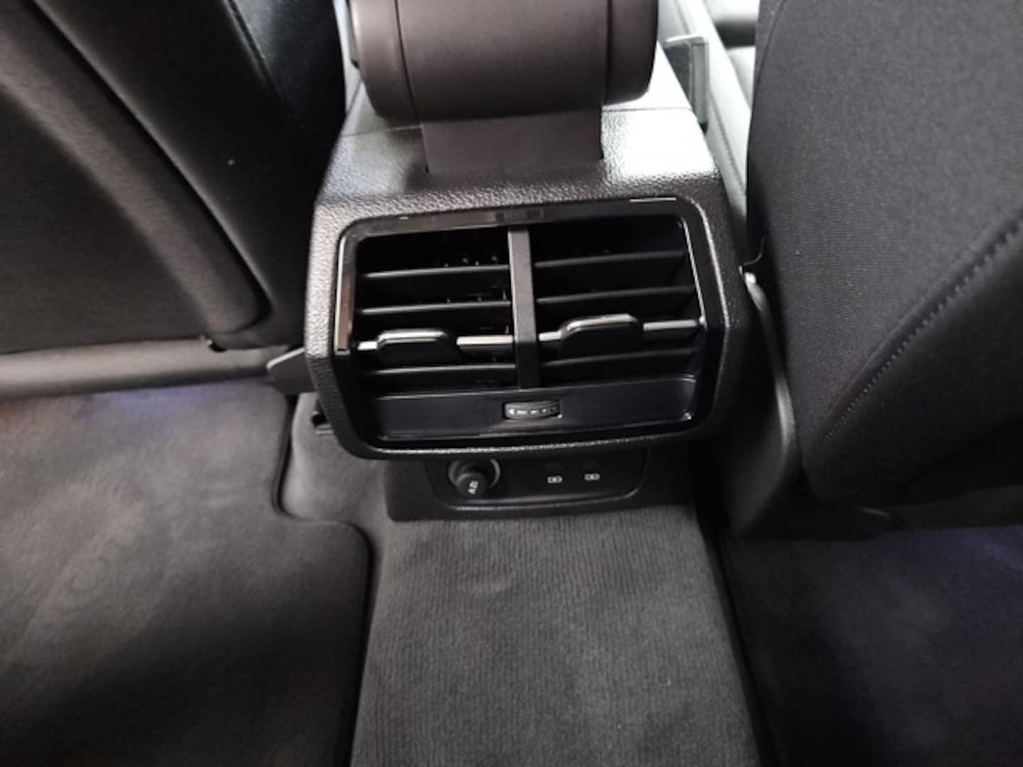 Bild über Audi Q3 TDI 110 kW S tronic - für weitere Informationen kontaktieren Sie den Audi Partner