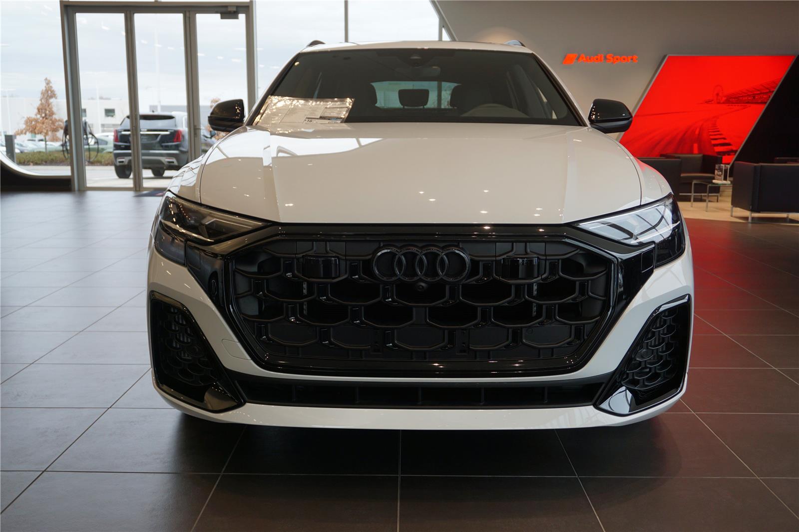 2026 Audi SQ8 Premium Plus - Photo 3