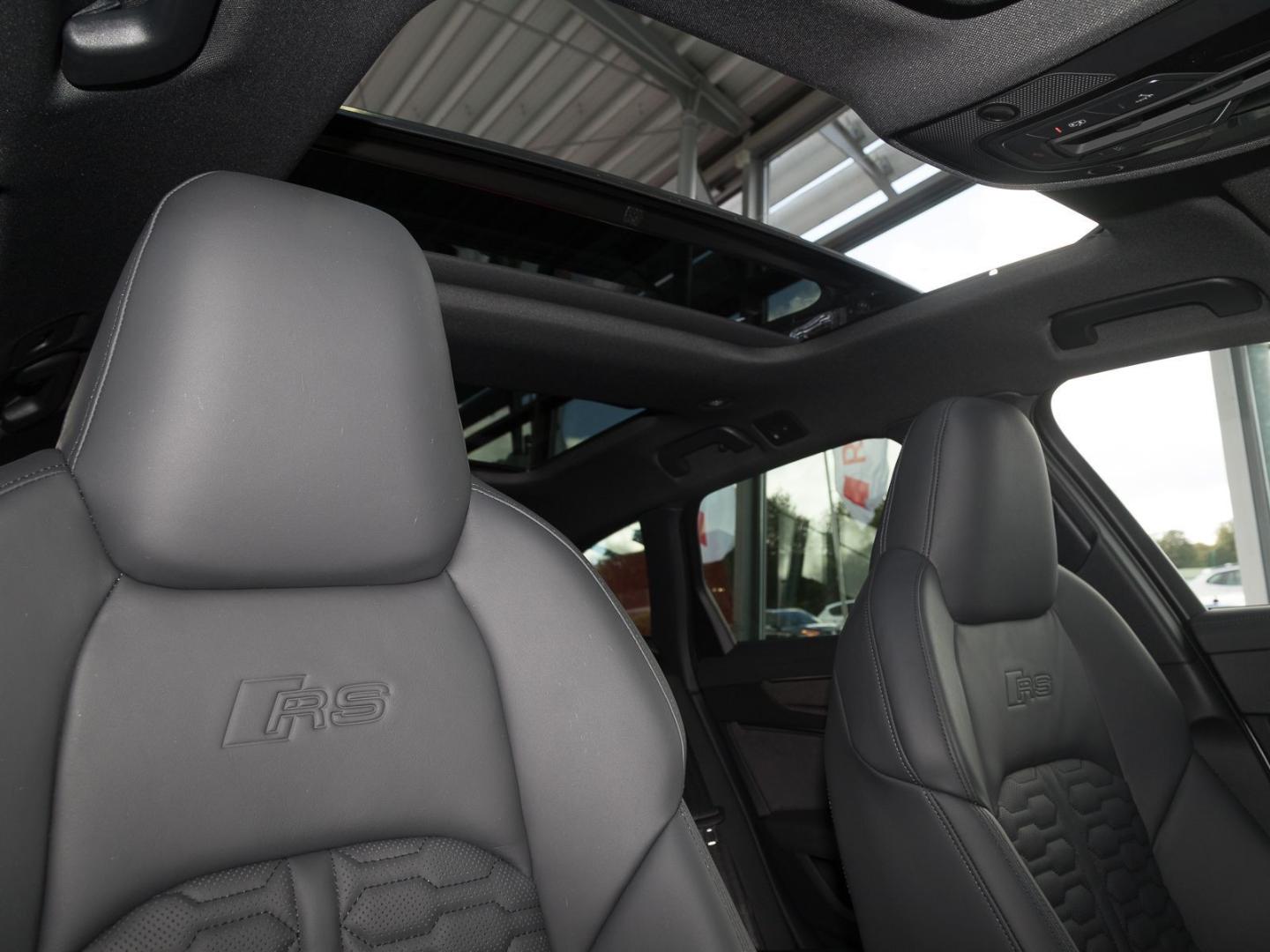 Image about Audi RS 6 Avant performance quattro tiptronic