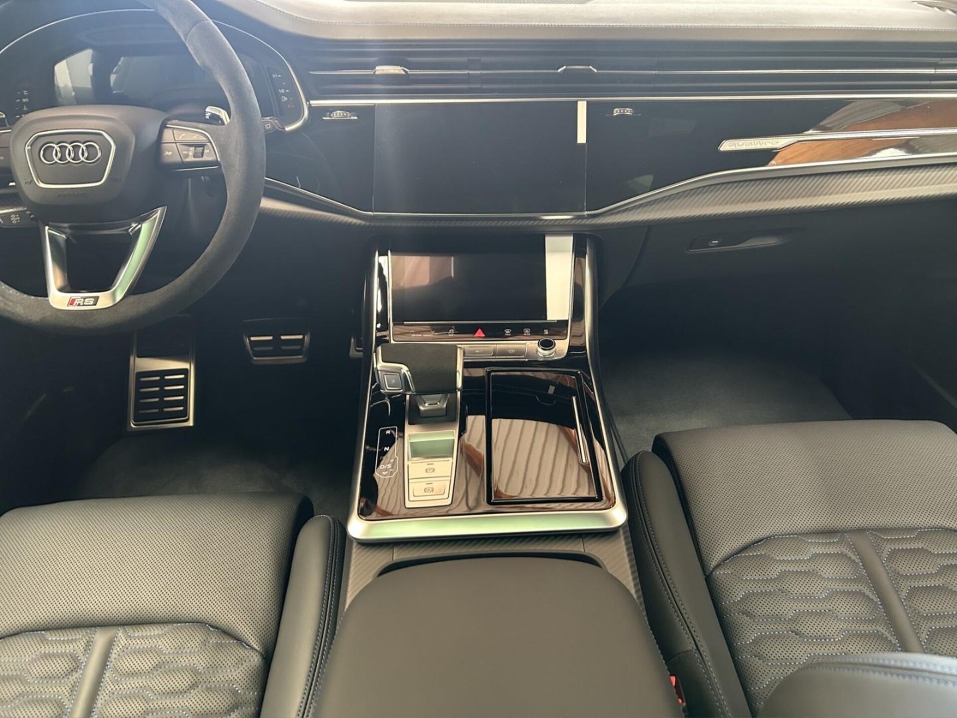 Audi RS Q8 SUV performance