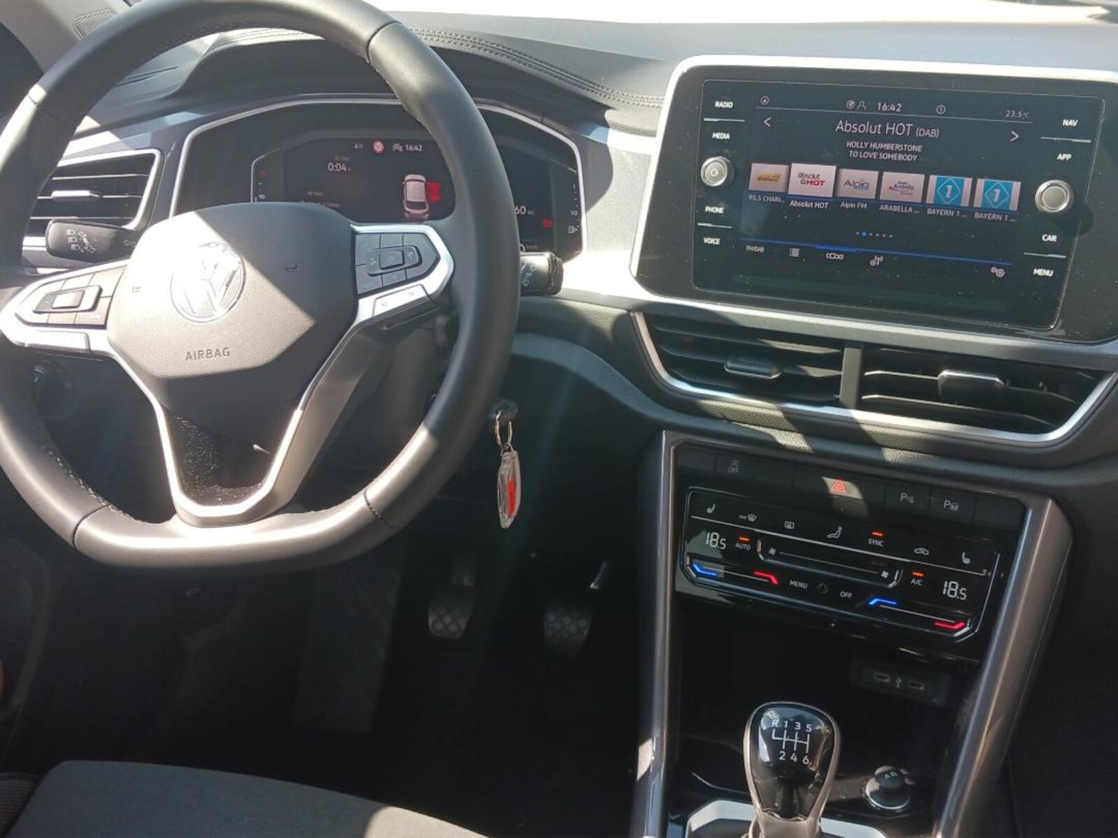 Volkswagen T-Roc – Bild 10