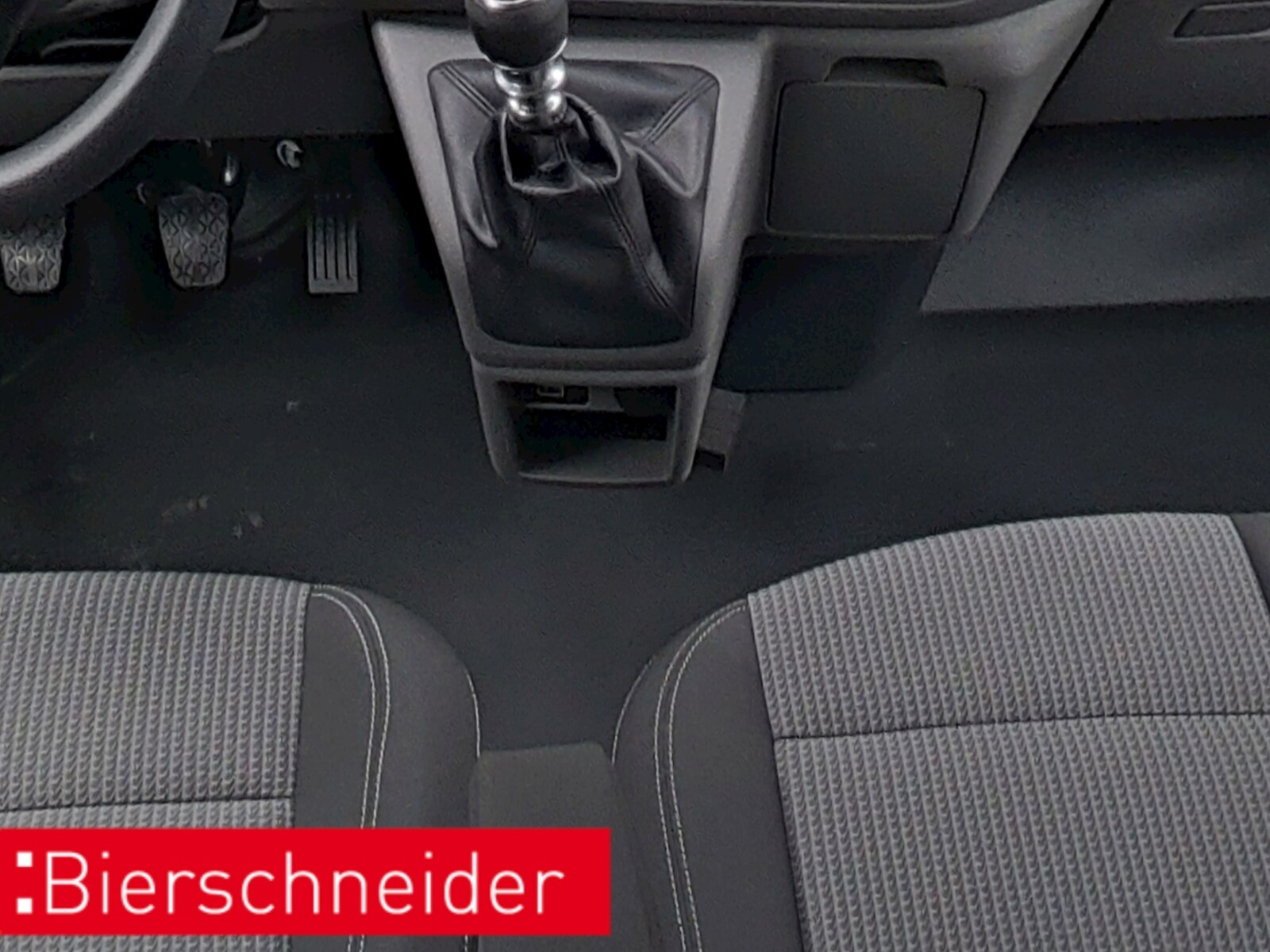 Volkswagen Caravelle – Bild 15