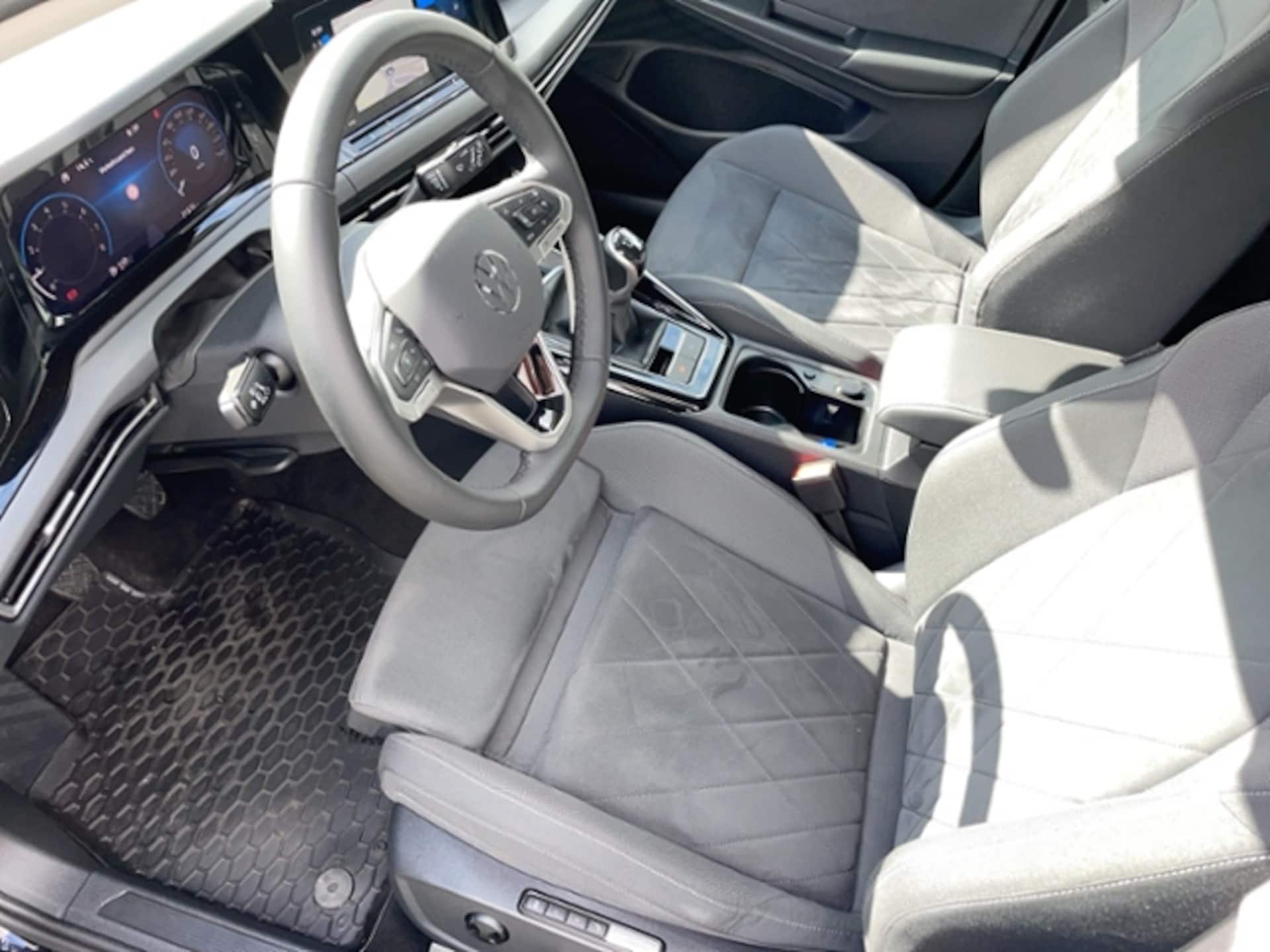 Volkswagen Golf Style