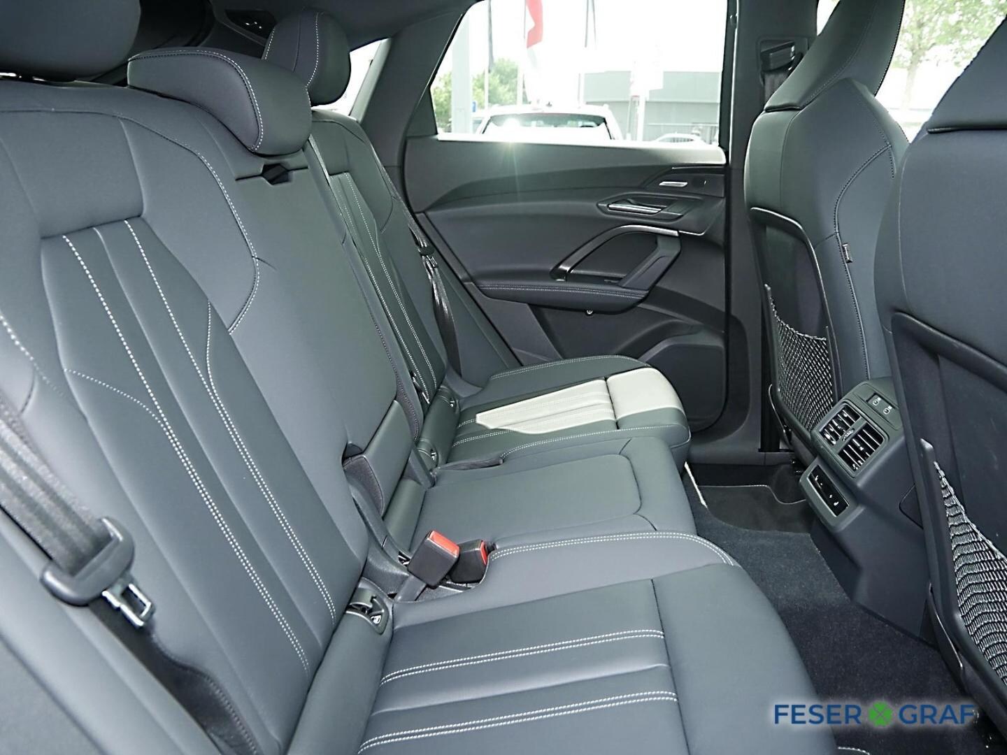 Bild über Audi Q5 Sportback TDI quattro 150 kW S tronic - für weitere Informationen kontaktieren Sie den Audi Partner