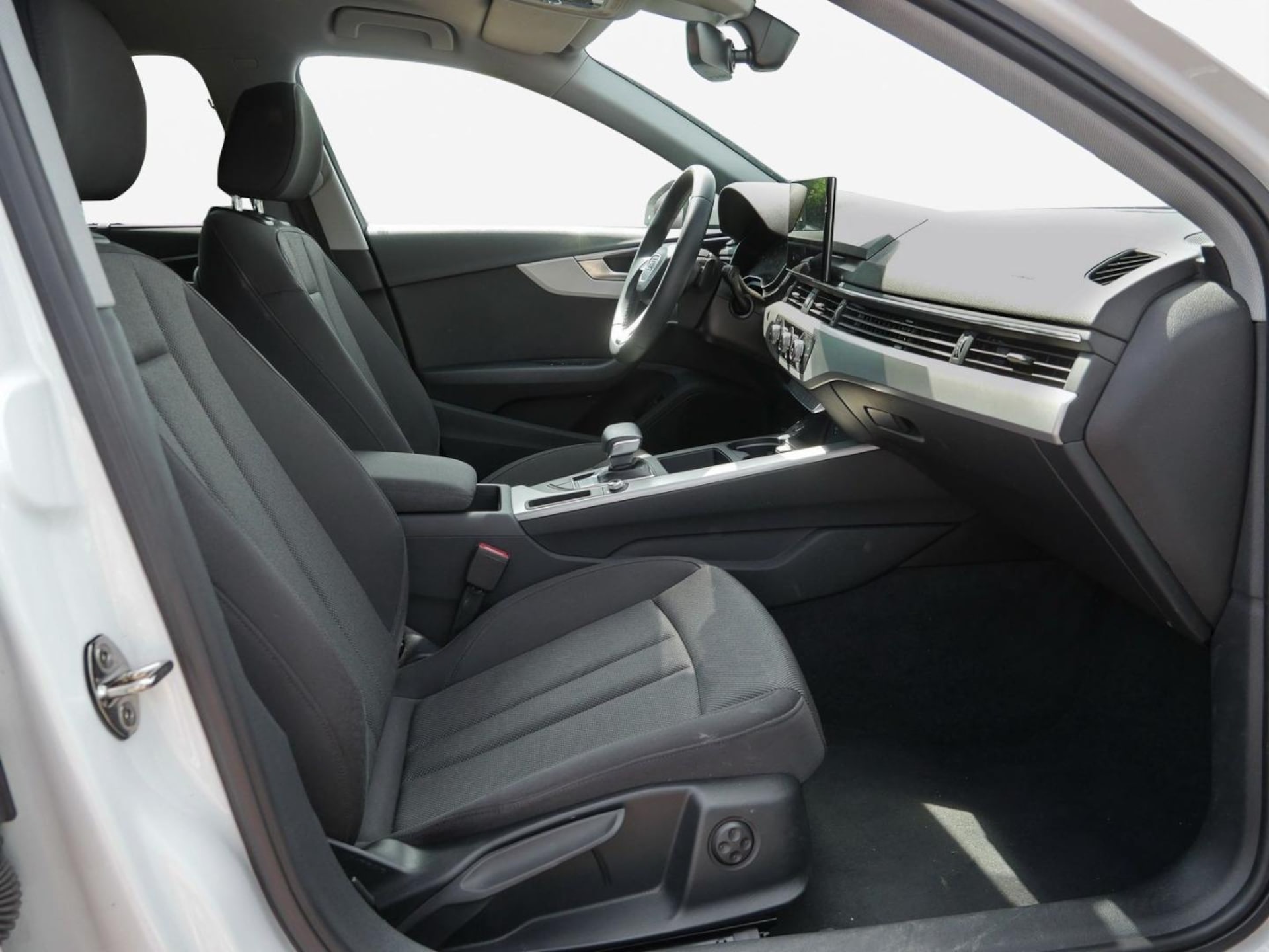 Audi A4 Avant S line