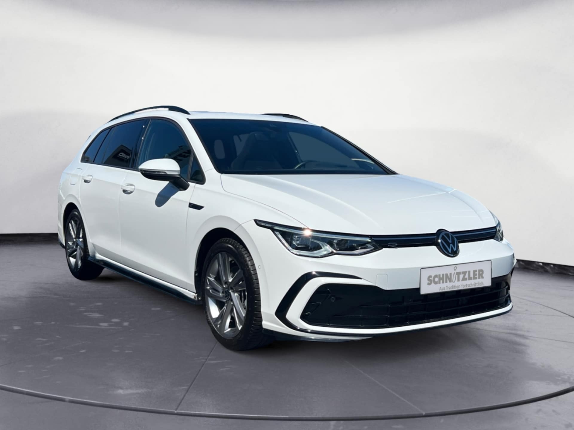 Volkswagen Golf Variant R-Line