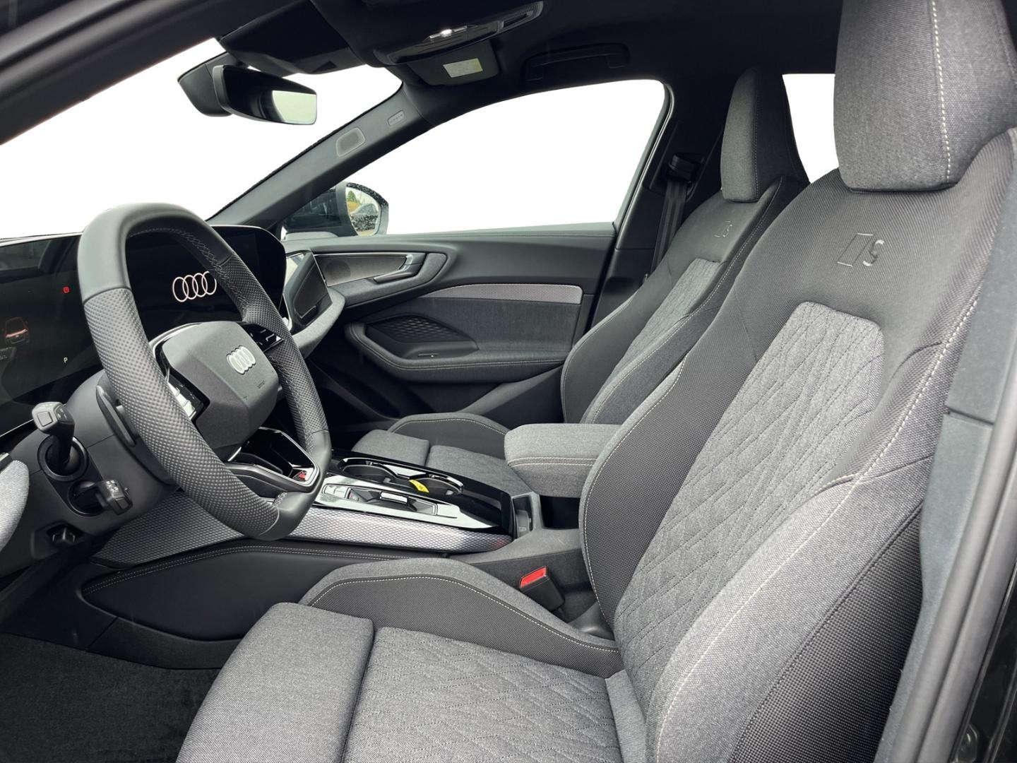 Bild über Audi A5 Avant TDI quattro 150 kW S tronic - für weitere Informationen kontaktieren Sie den Audi Partner