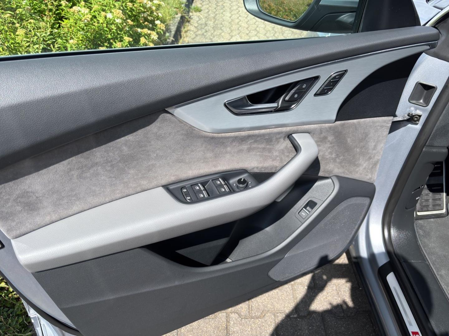 Image about Audi Q8 55 TFSI quattro tiptronic