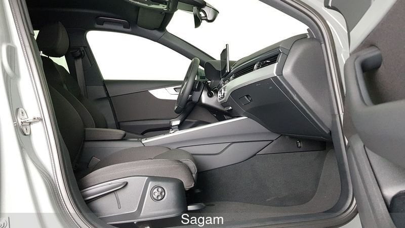 Immagine di Audi A4 Avant S line edition 35 TFSI 110 kW (150 CV) S tronic - Vista: for more details contact your dealer