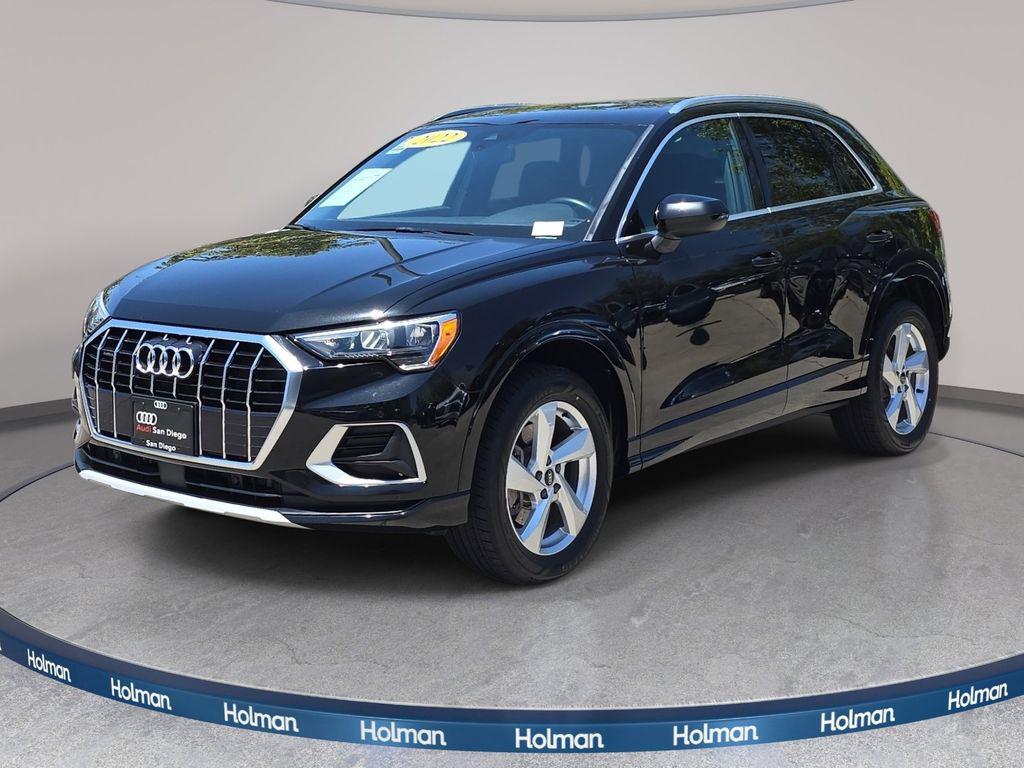 2022 Audi Q3 40 TFSI Premium quattro's photo