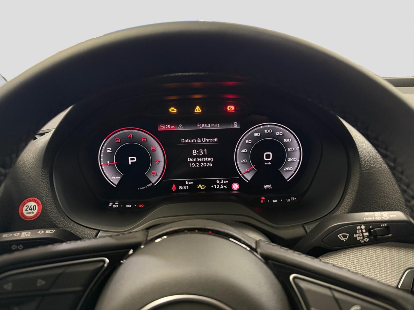 Bild über Audi Q2 advanced 35 TFSI S tronic - für weitere Informationen kontaktieren Sie den Audi Partner