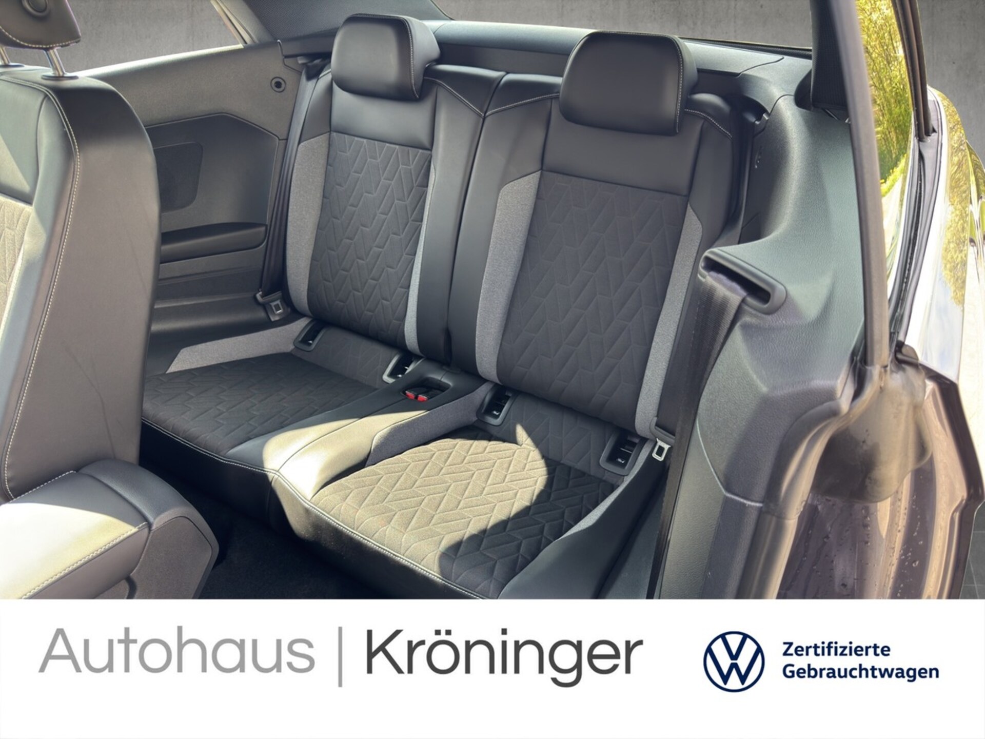 Volkswagen T-Roc Cabriolet Style