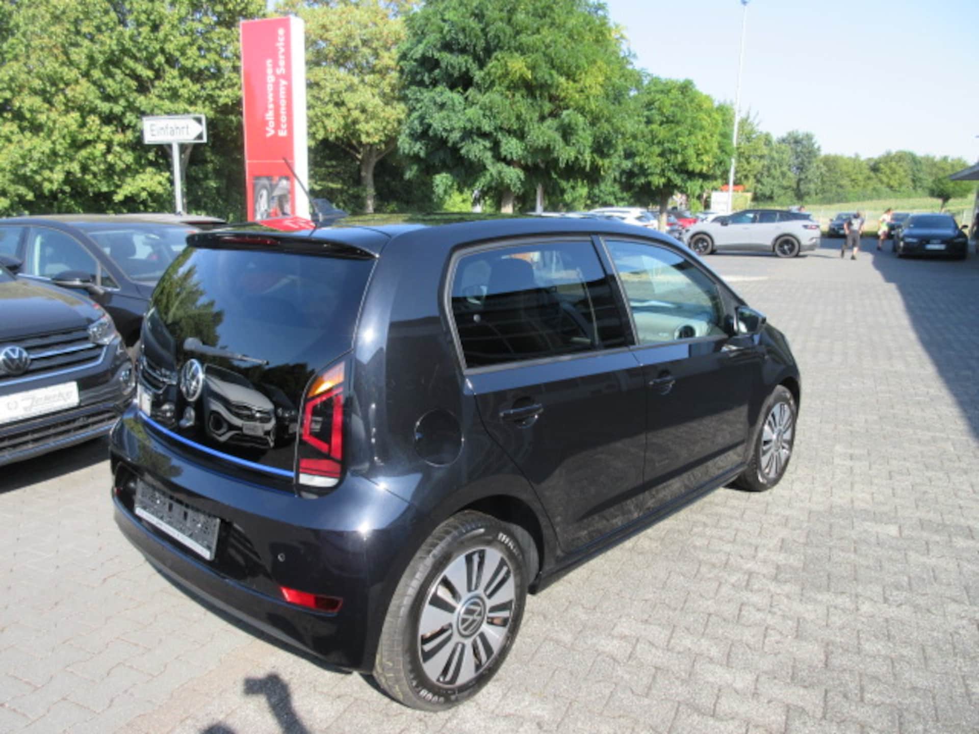Volkswagen e-up! "Max"