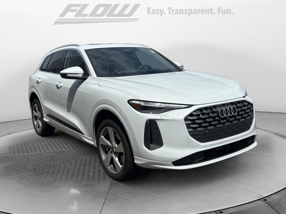 2025 Audi Q5 40 Premium Plus's photo