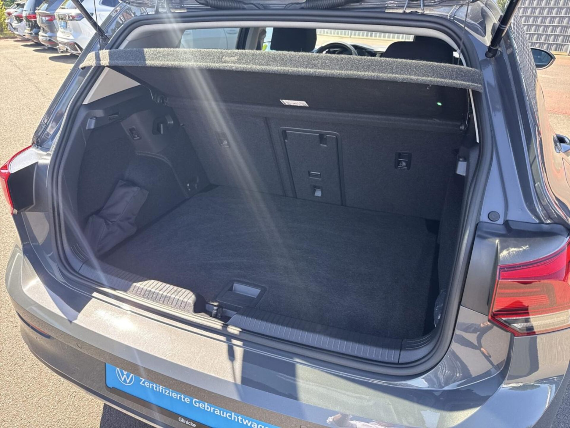 Volkswagen Golf Life