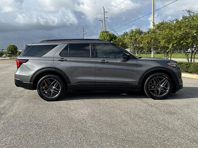 2025 Ford Explorer