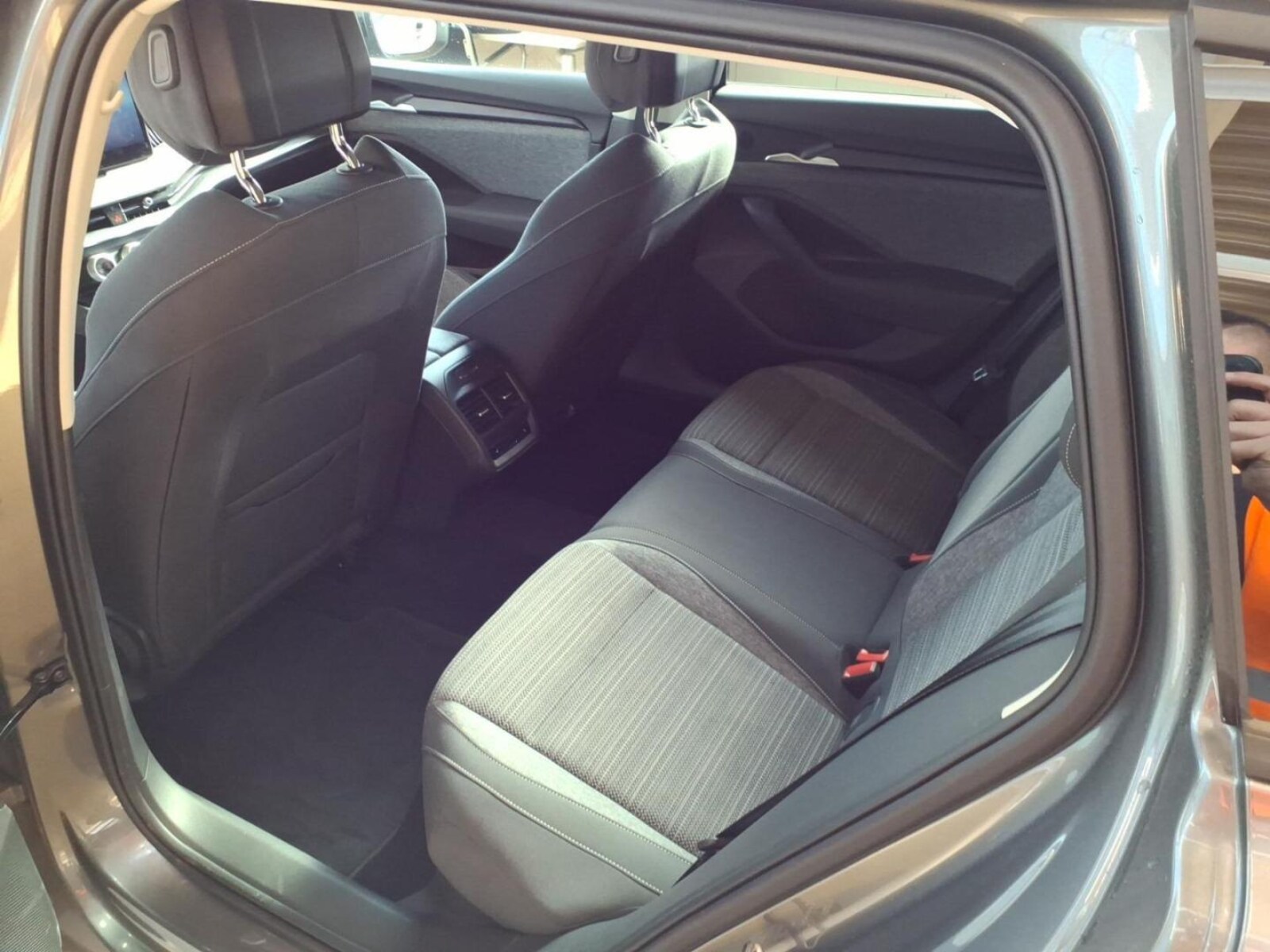 Škoda Superb Combi – Bild 4