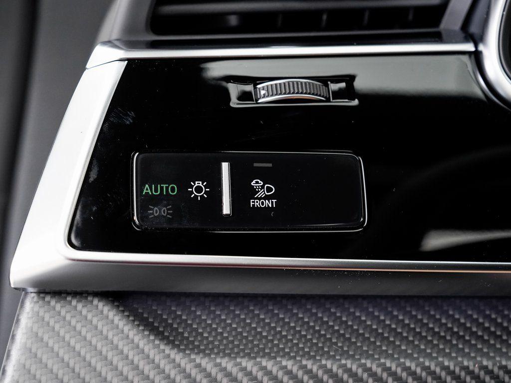 2026 Audi SQ8 Prestige - Photo 11