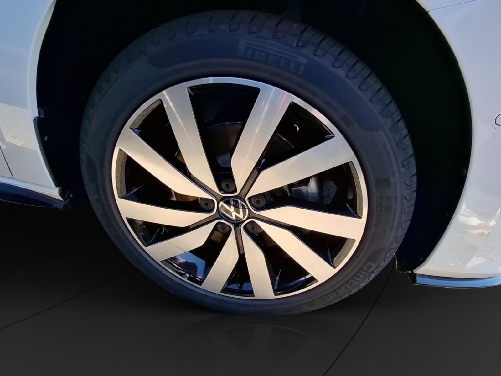 Volkswagen Touran – Bild 11