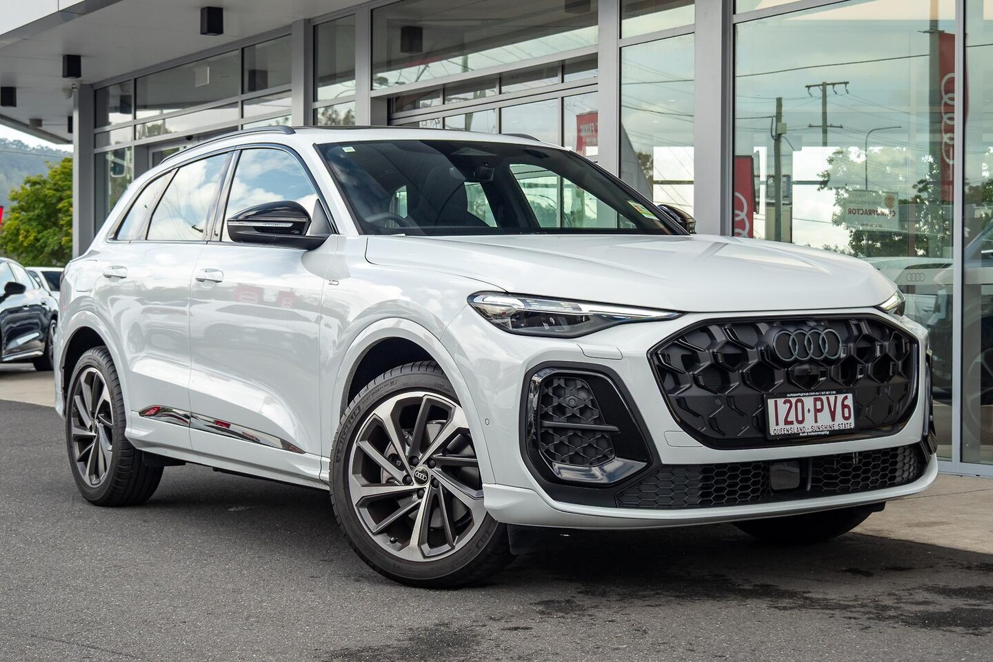 Image about Audi Q5 SUV TFSI quattro 200 kW sport