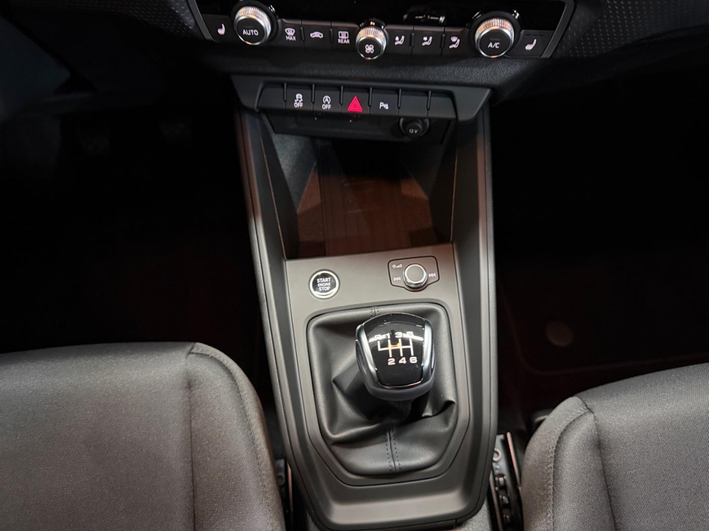 Bild über Audi A1 Sportback advanced 30 TFSI Schaltgetriebe - für weitere Informationen kontaktieren Sie den Audi Partner