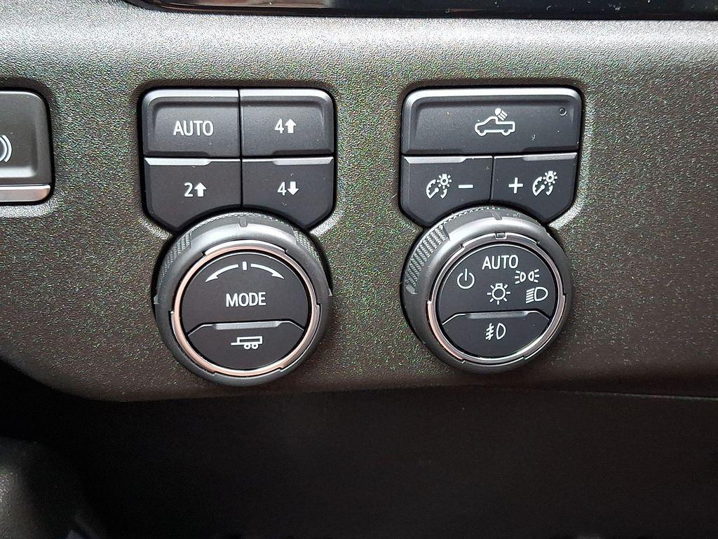 2024 Chevrolet Silverado 1500 RST - Photo 25