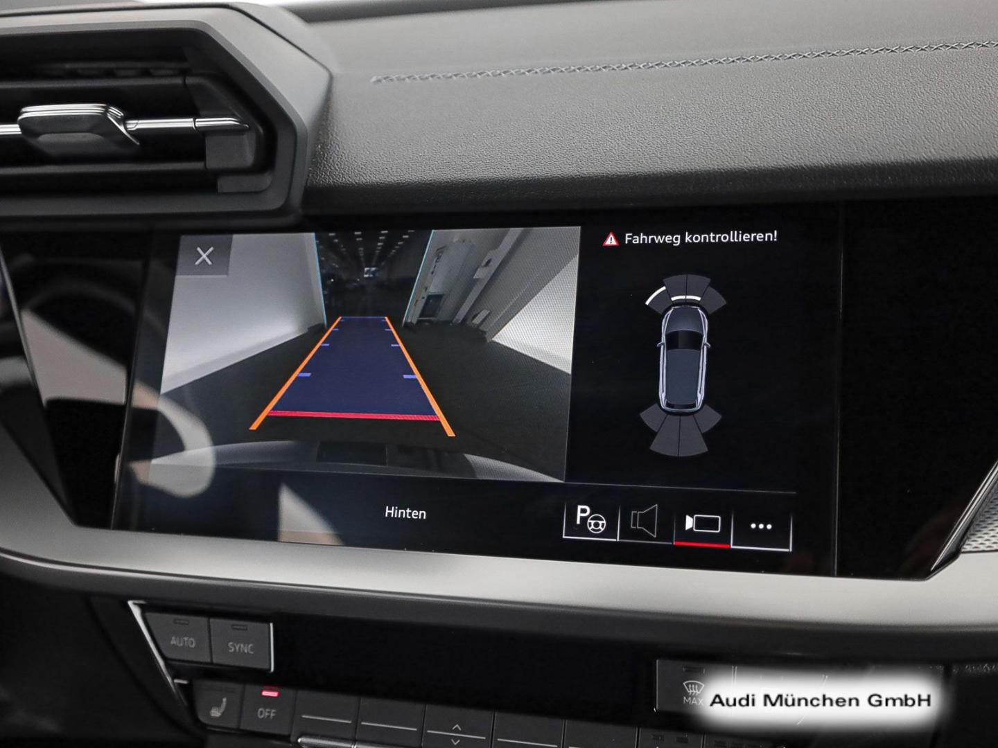 Bild über Audi S3 Sportback TFSI quattro S tronic - für weitere Informationen kontaktieren Sie den Audi Partner
