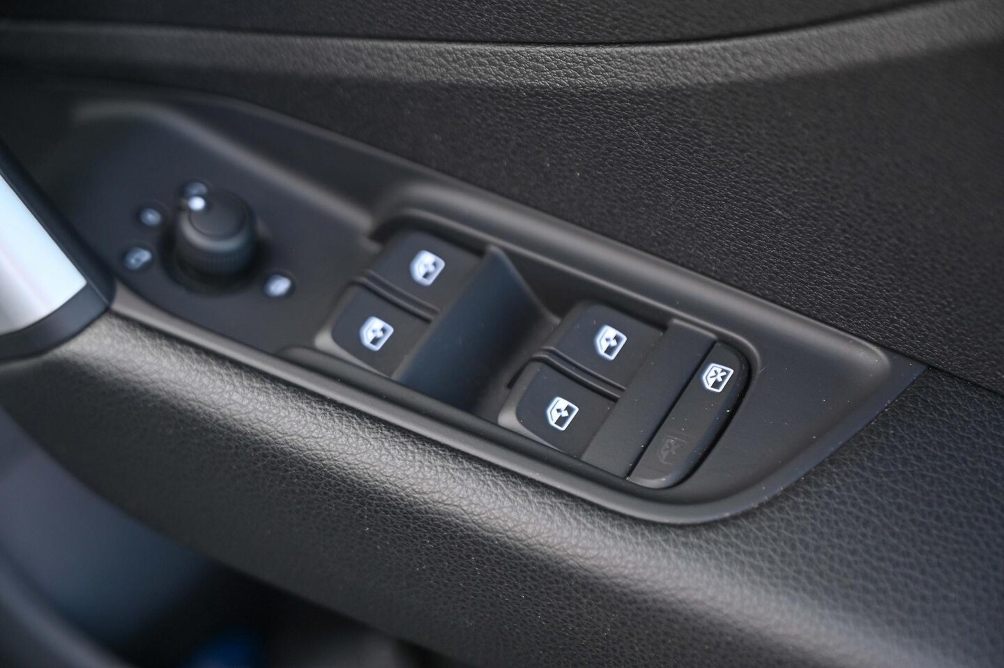 Image about Audi Q2 35 TFSI S tronic